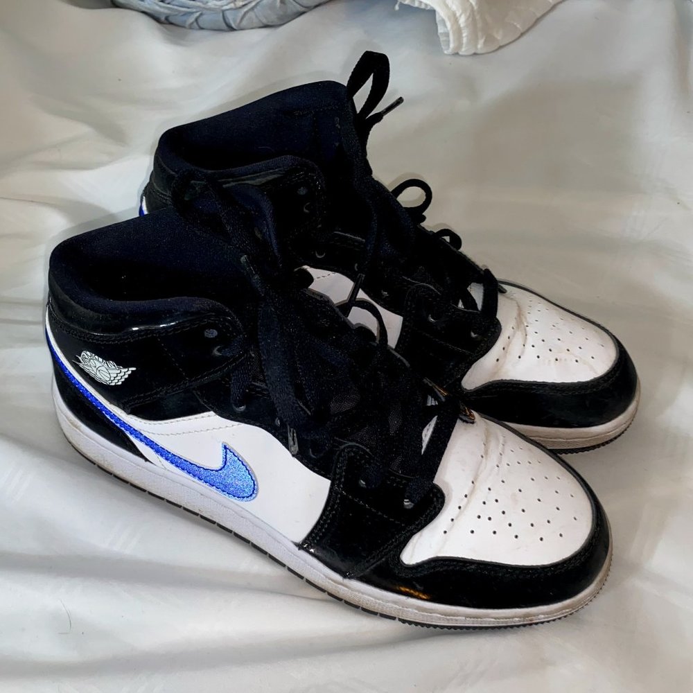 Nike Air Jordan 1 Mid Racer Blue Holographic